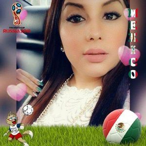 Meet your Posher, Violeta